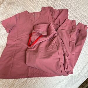 Figs scrub set